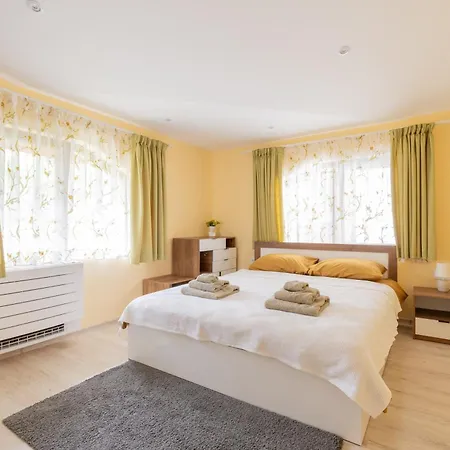 Apartment бонев *